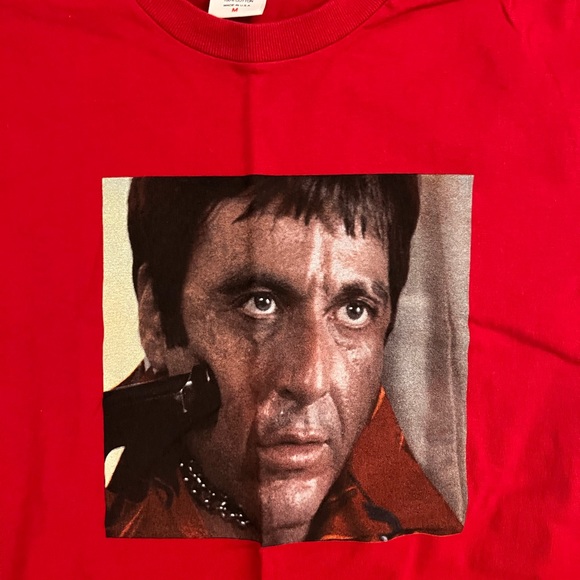 SCARFACE X SUPREME SHOWER TEE 
FW 17 - Picture 2 of 4